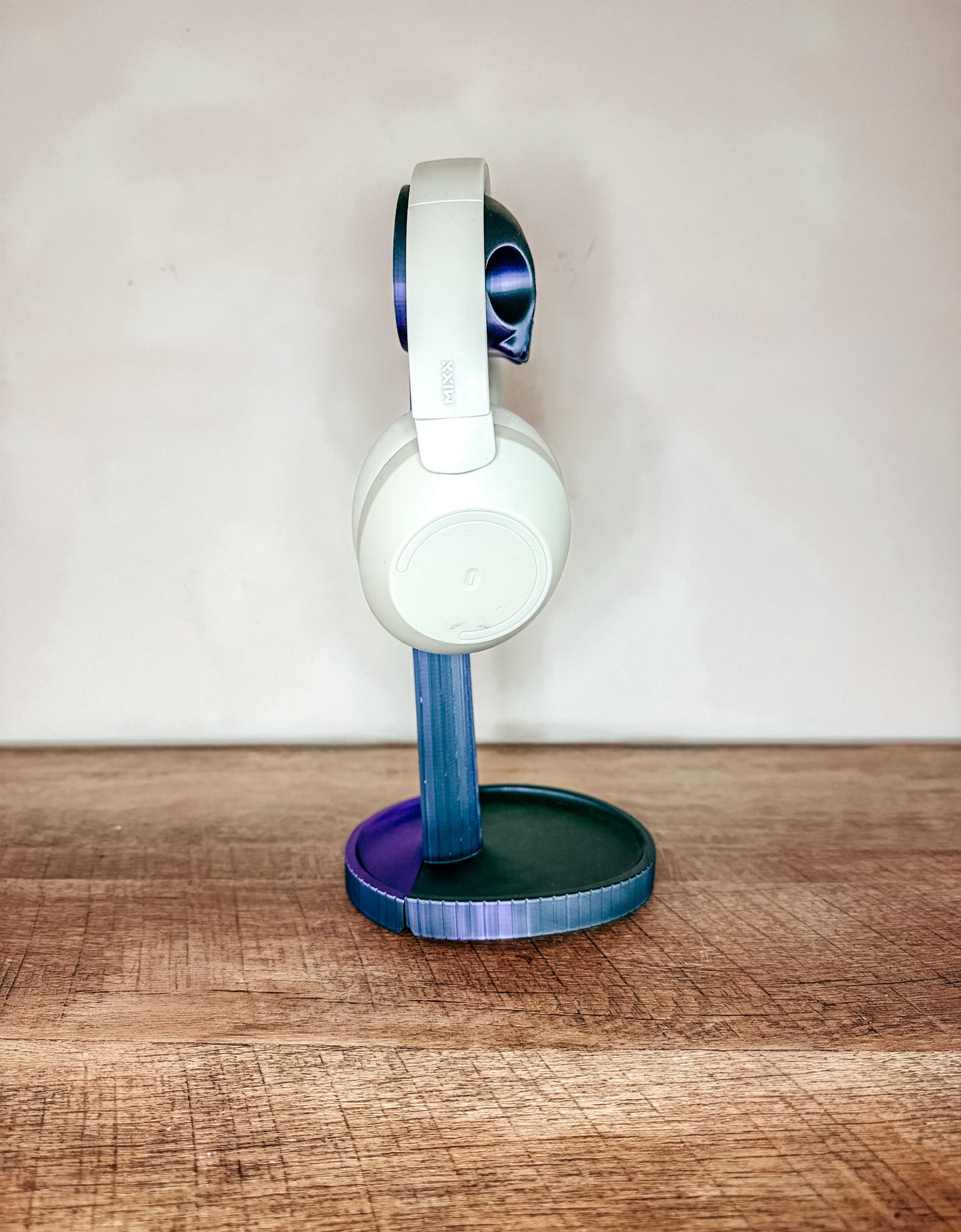 Cute Skull Headphone Holder