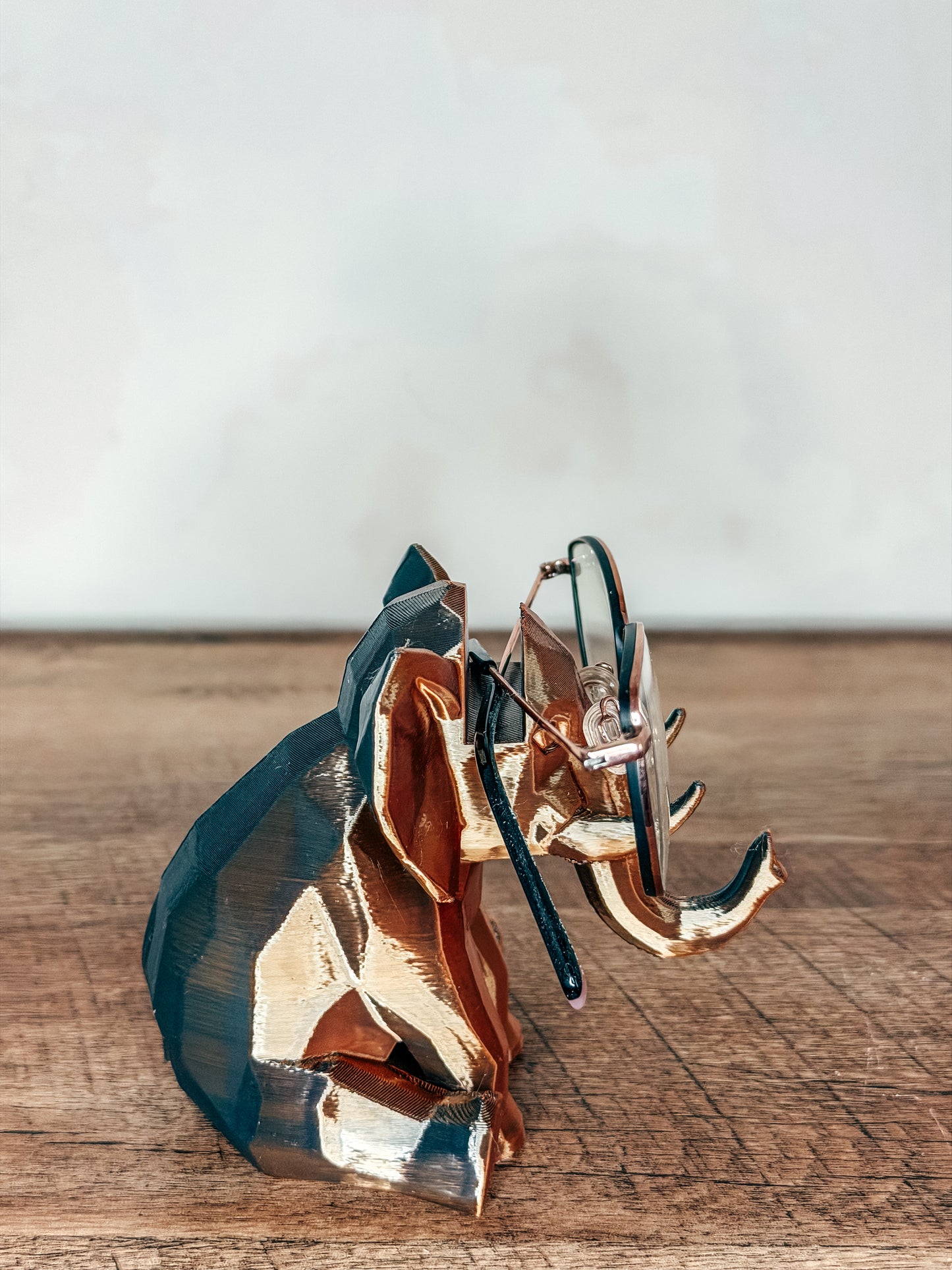 Elephant Glasses Holder